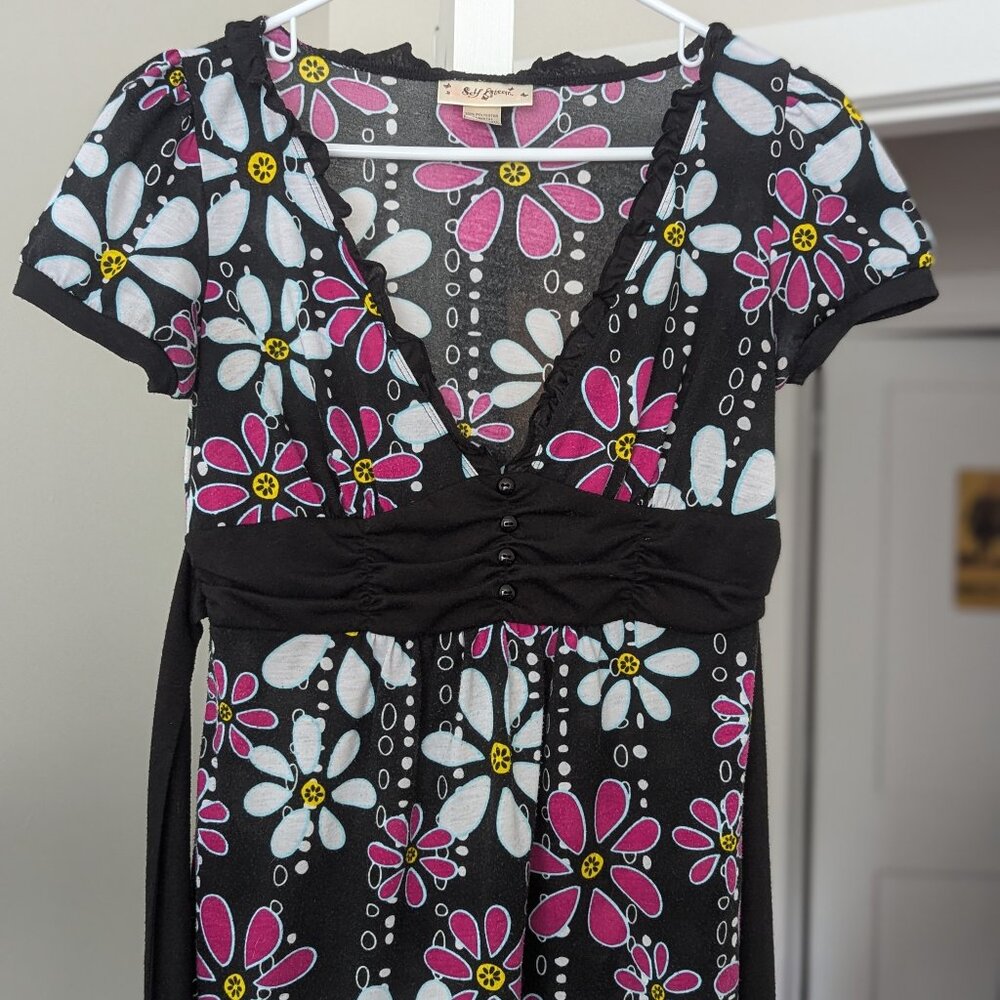 Self Esteem Junior's flower top, size small